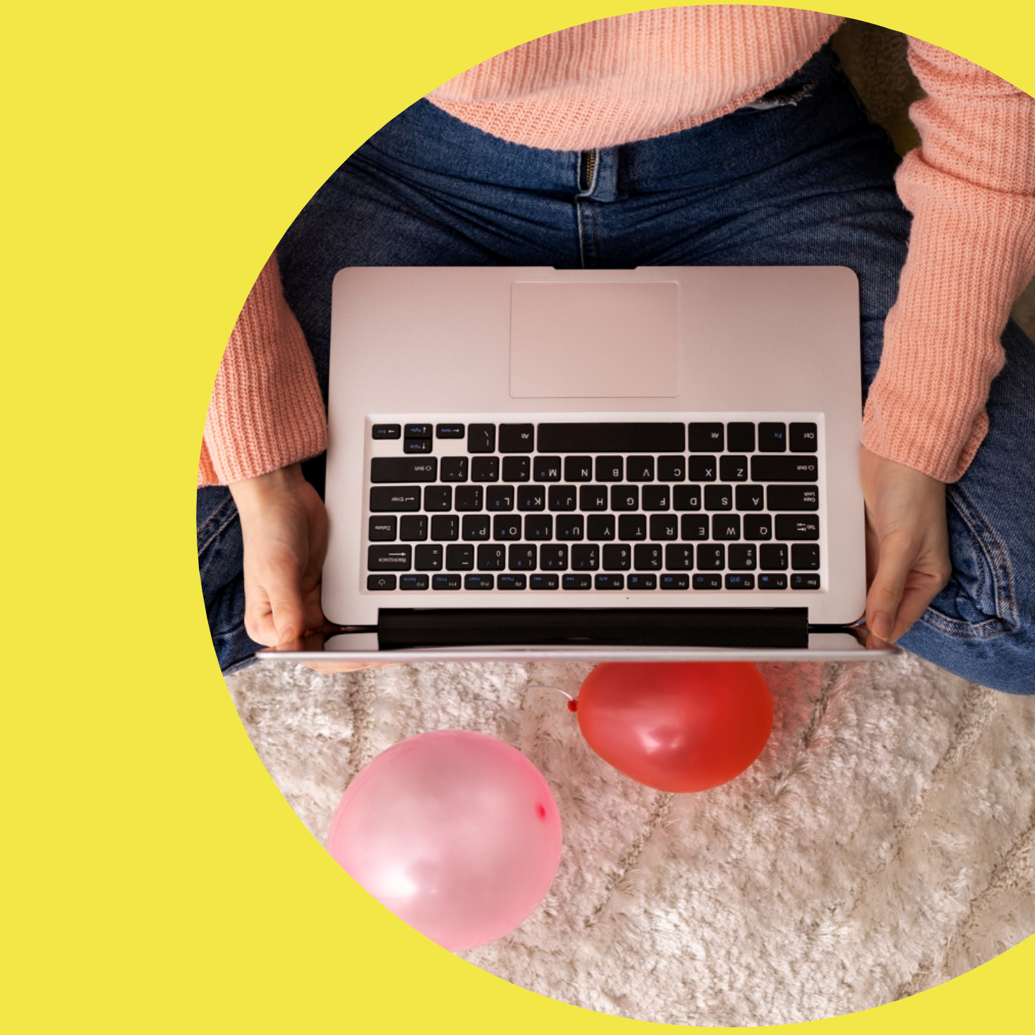 creatividad semicircular de color amarillo en la que destaca una imagen relacionada con el Premio Protección de Menores en Internet