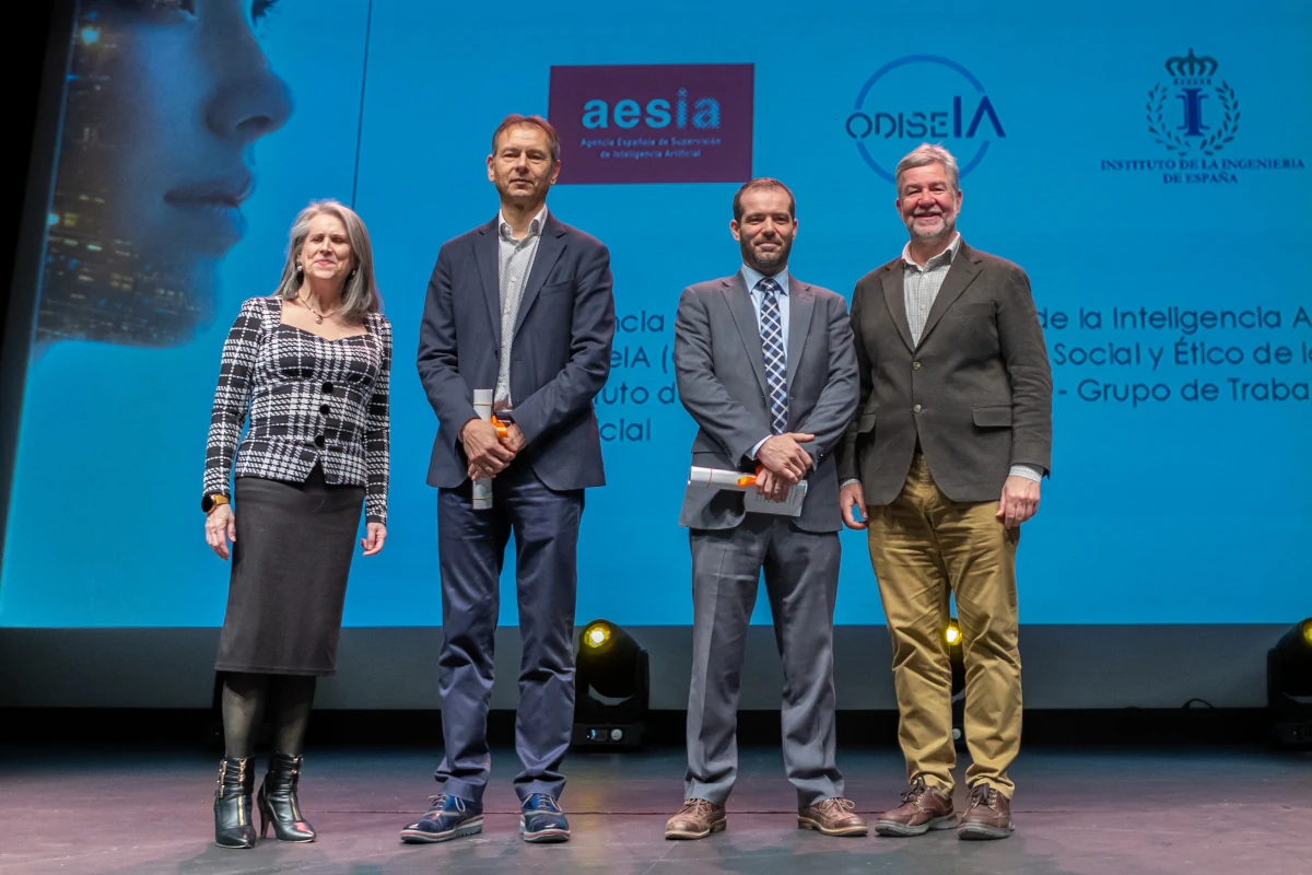 Richard Benjamins, CEO y cofundador de OdiseIA y Carlos Rodríguez, director General del Instituto de Ingeniería de España